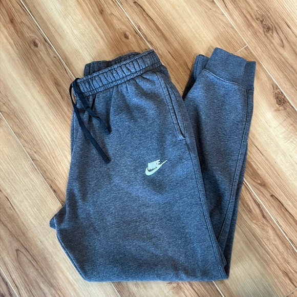 Men’s Nike Sweatpants - Picture 1 of 8